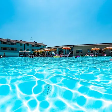 Long Village On The Sea With Private Included 公寓式酒店 丽都阿德里亚诺