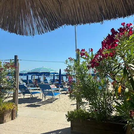 Long Village On The Sea With Private Included 公寓式酒店