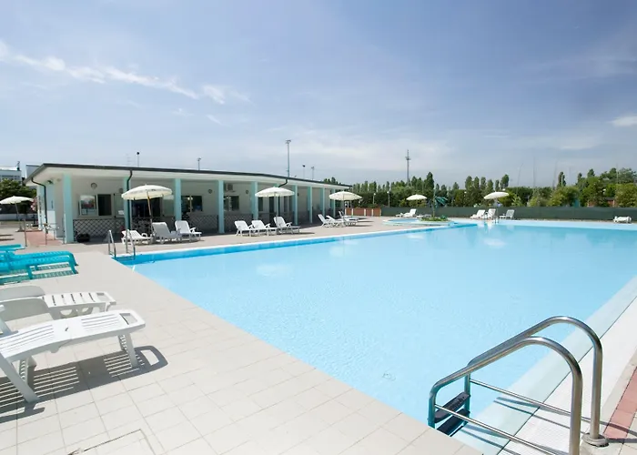 Long Village On The Sea With Private Included