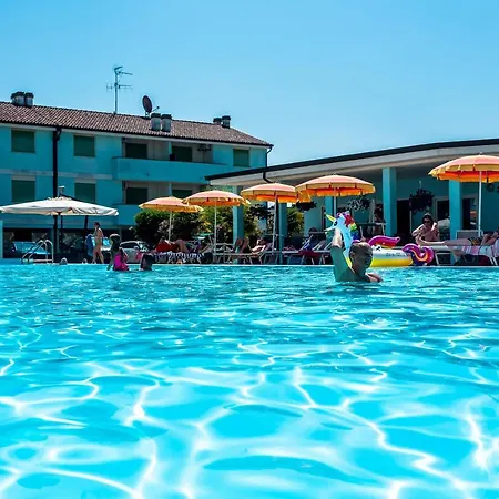 Long Village On The Sea With Private Included 4* Lido Adriano