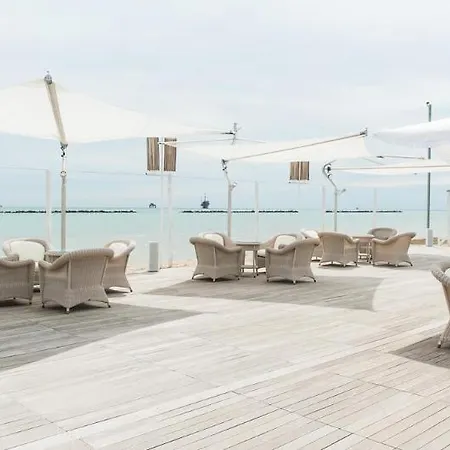 Apart-hotel Long Village Sul Mare Privata Inclusa 2*