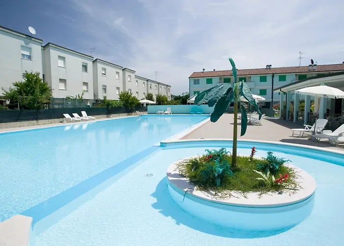 Long Village On The Sea With Private Included 4*